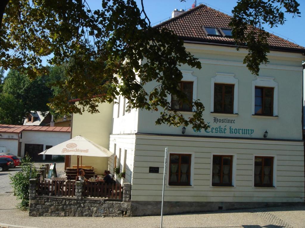 מלון Lipnice nad Sázavou U Ceske Koruny מראה חיצוני תמונה